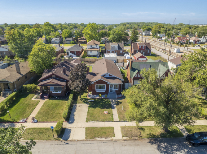 Listing Image 55