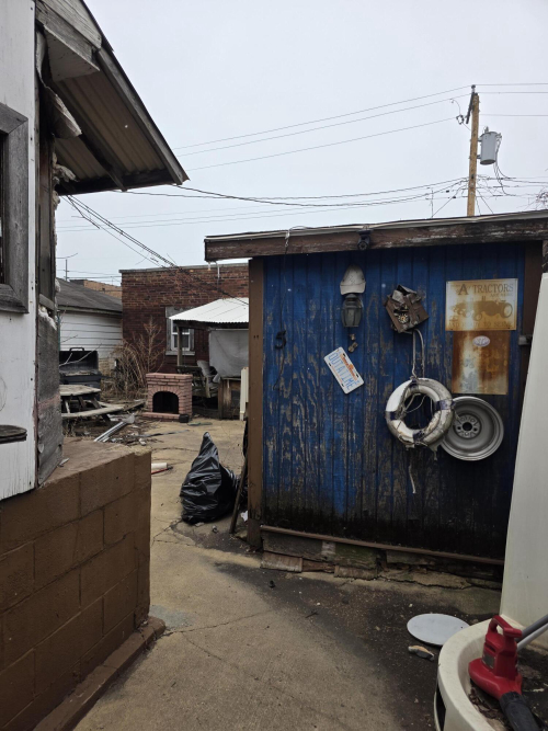 Listing Image 24