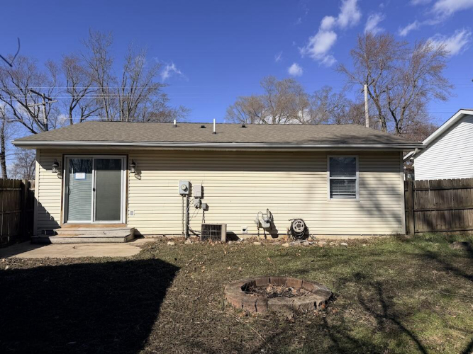Listing Image 12