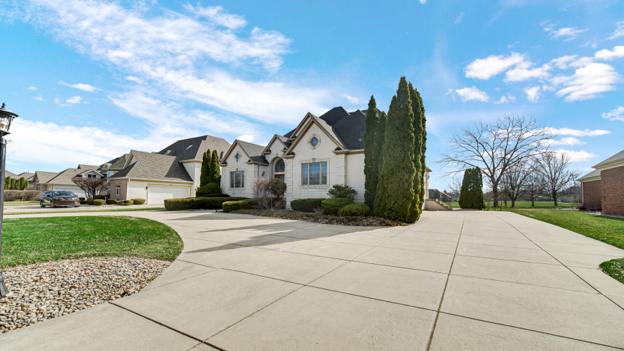 Listing Image 56