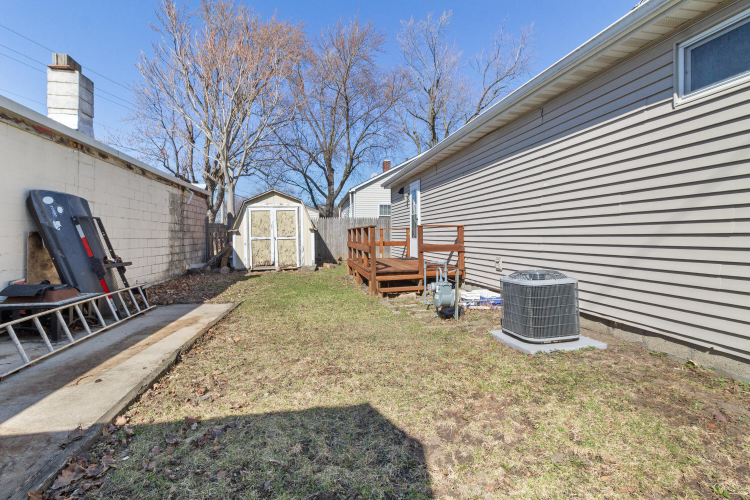 Listing Image 19