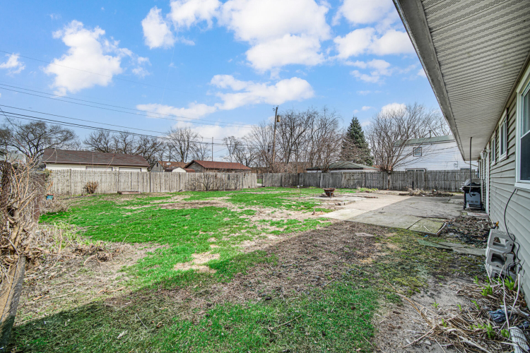 Listing Image 18