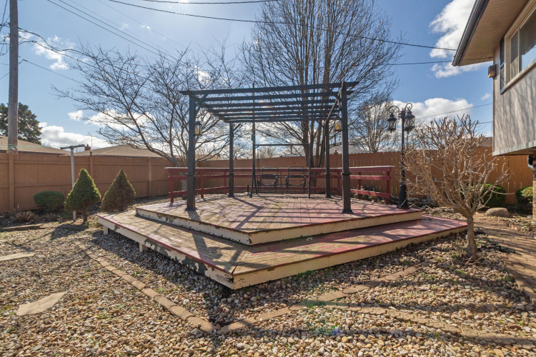 Listing Image 5