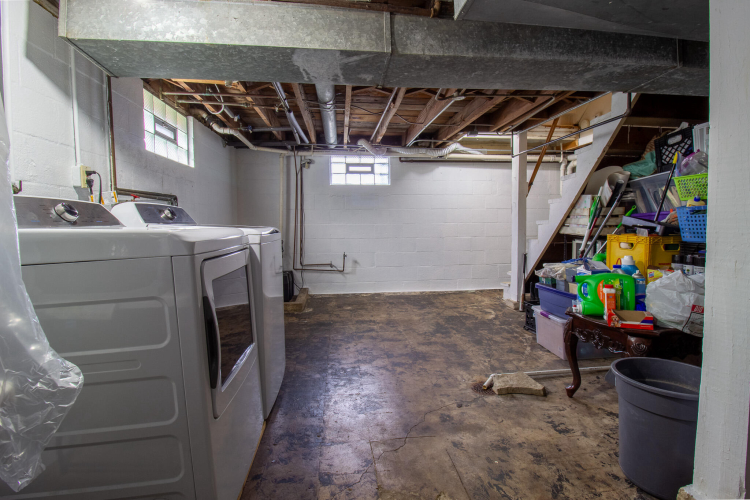 Listing Image 32