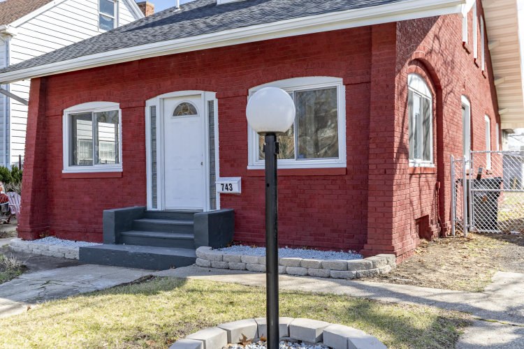 Listing Image 13