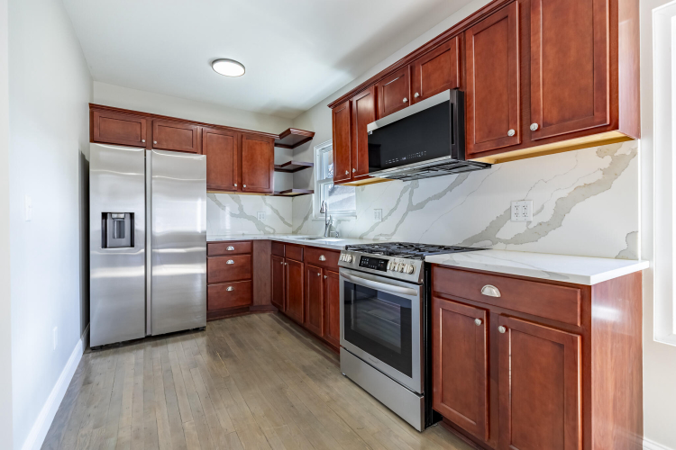 Listing Image 20
