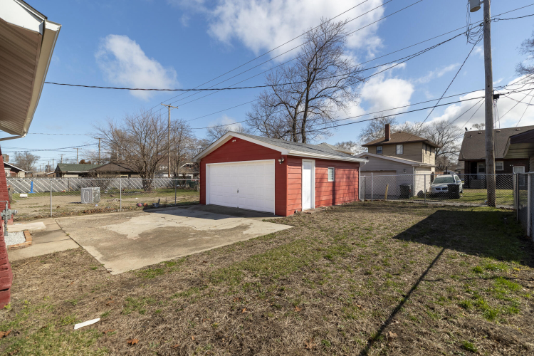 Listing Image 50
