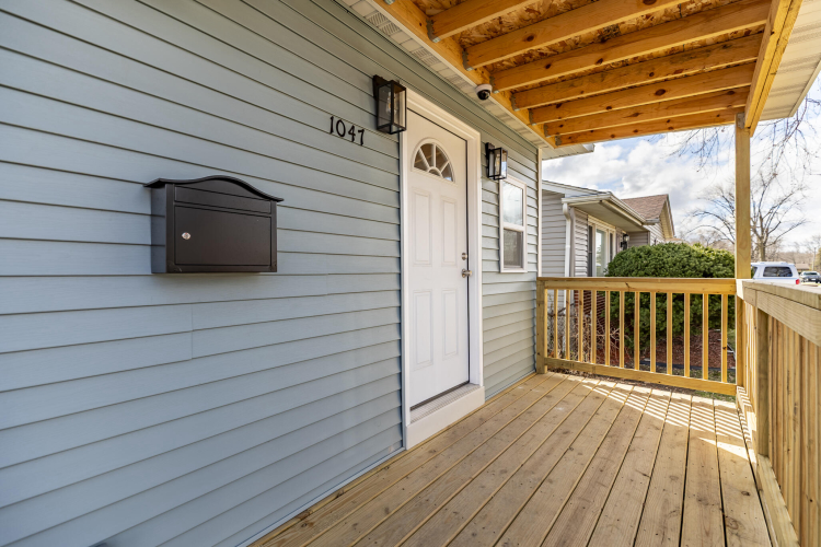 Listing Image 3