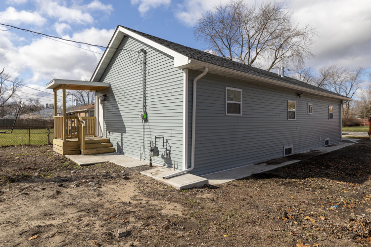 Listing Image 32