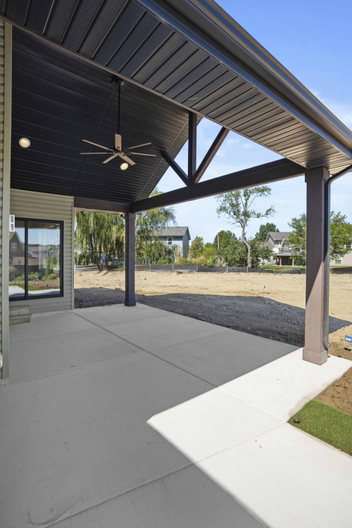 Listing Image 9