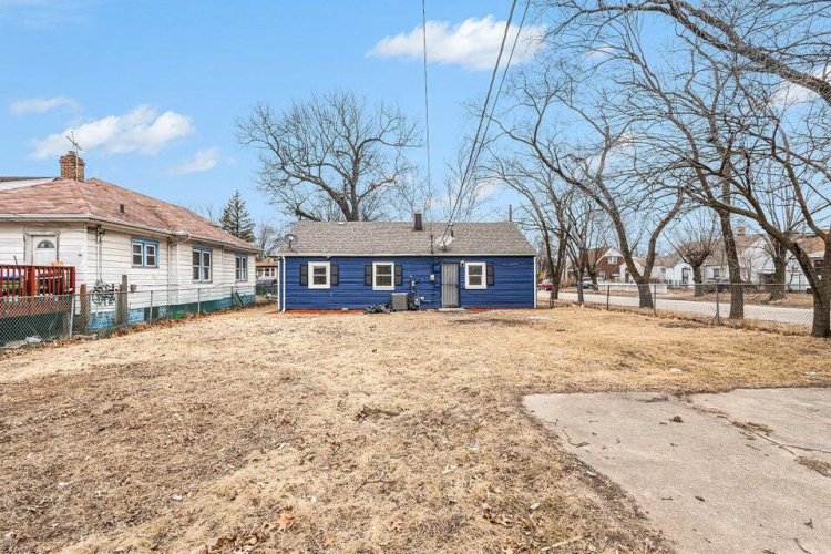 Listing Image 15