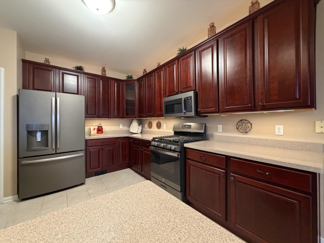 Listing Image 20