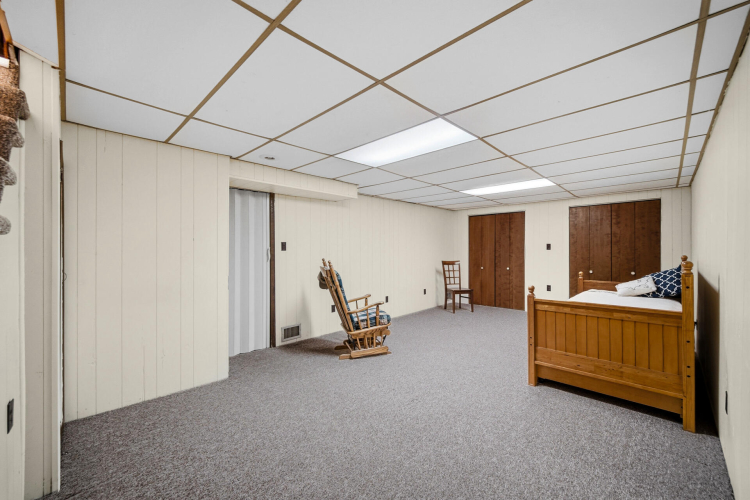 Listing Image 24