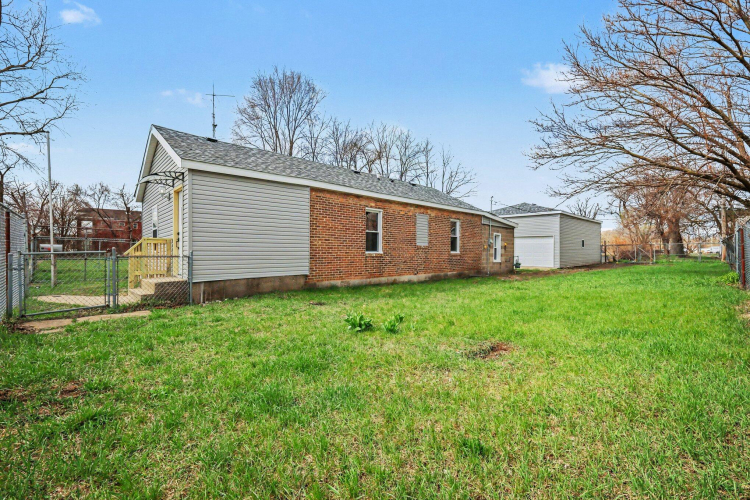 Listing Image 29