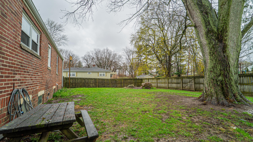 Listing Image 27