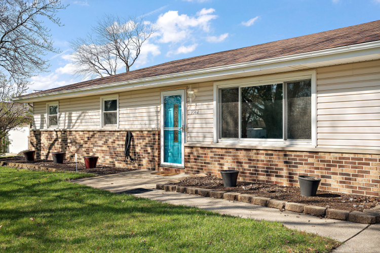 Listing Image 24