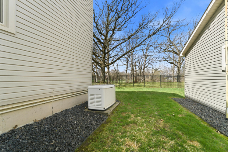 Listing Image 42