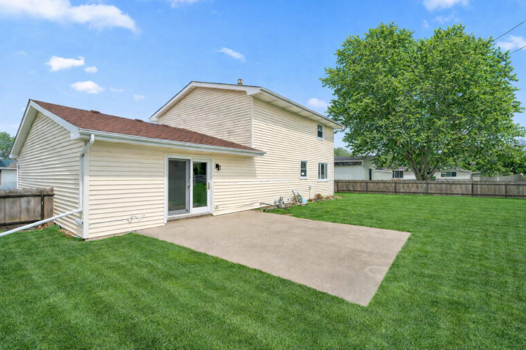 Listing Image 18