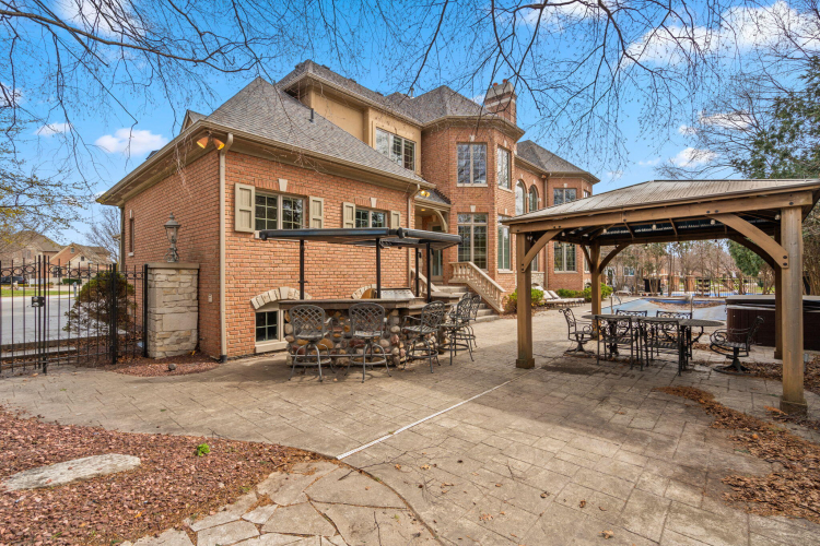 Listing Image 117