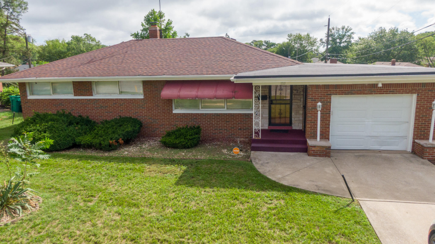 Listing Image 3