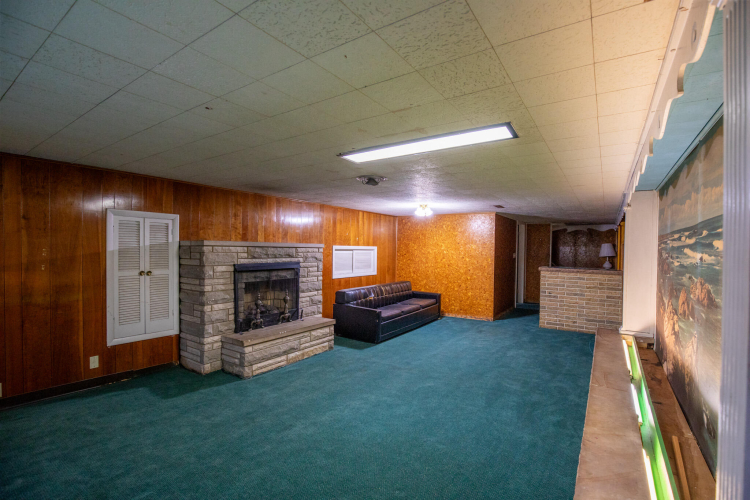 Listing Image 24