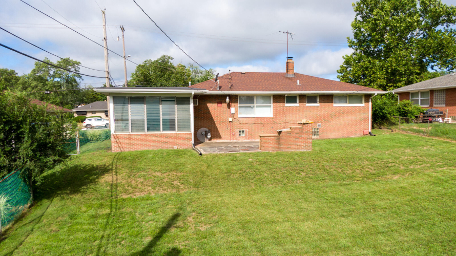 Listing Image 37