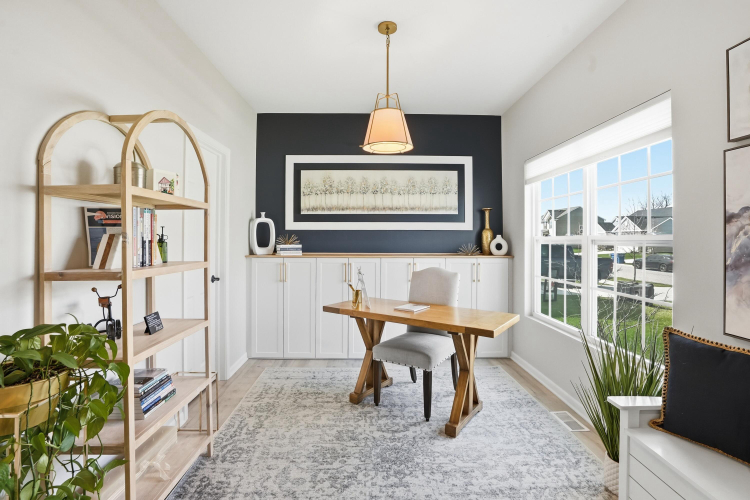 Listing Image 12