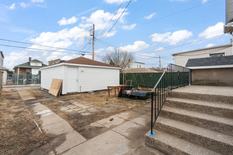 Listing Image 28