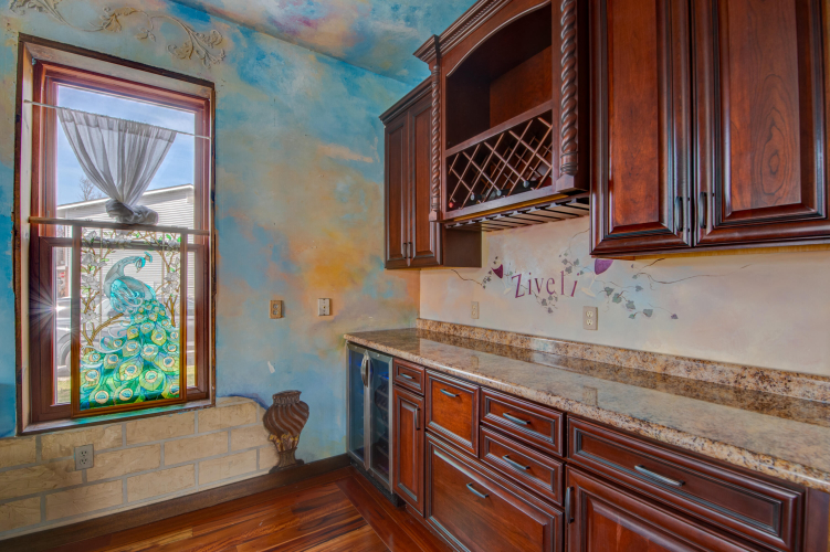 Listing Image 13