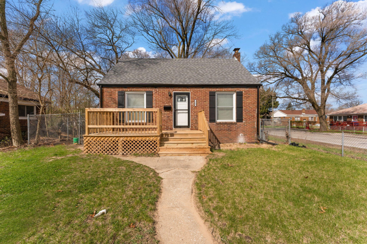 Listing Image 3