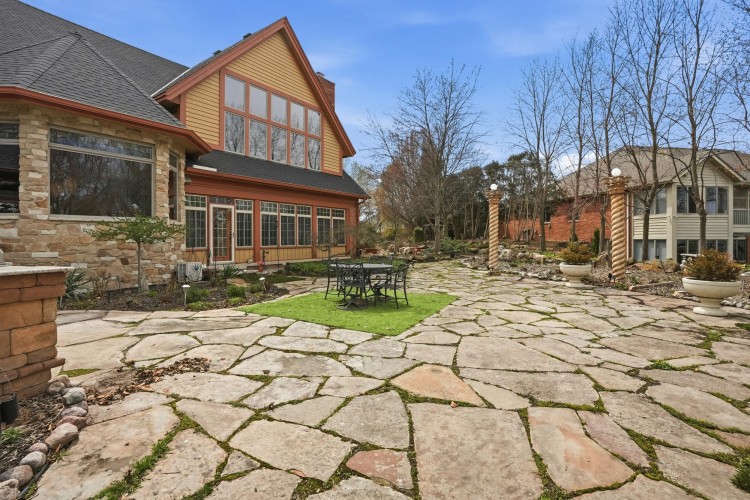 Listing Image 69