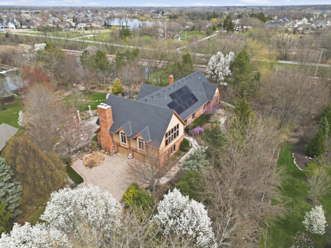 Listing Image 82