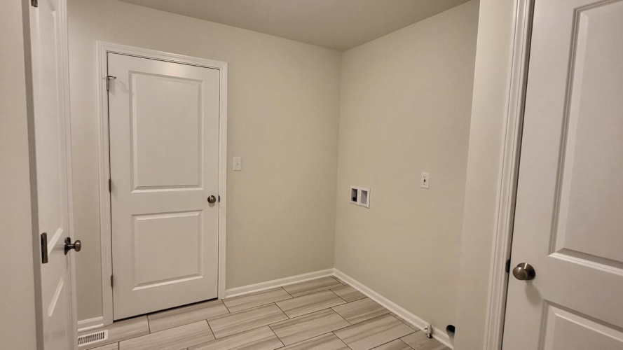 Listing Image 30