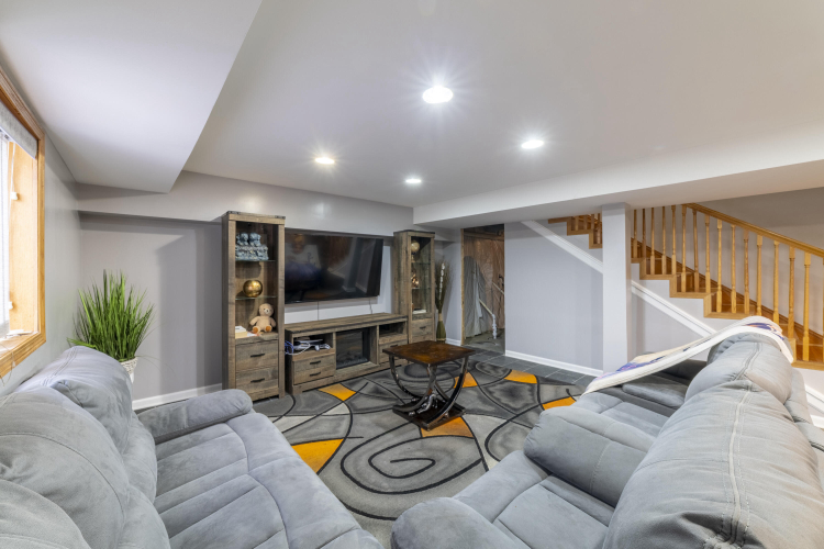 Listing Image 54