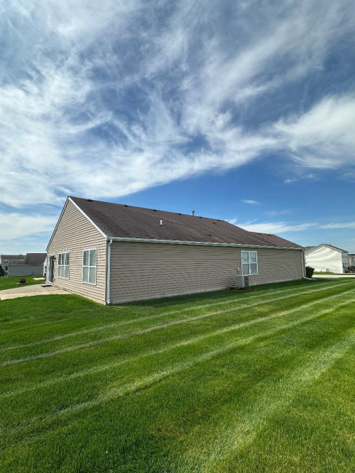 Listing Image 44