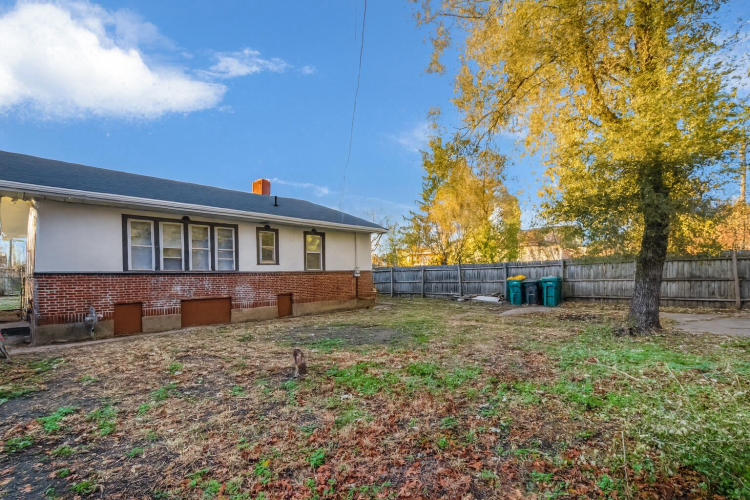 Listing Image 28