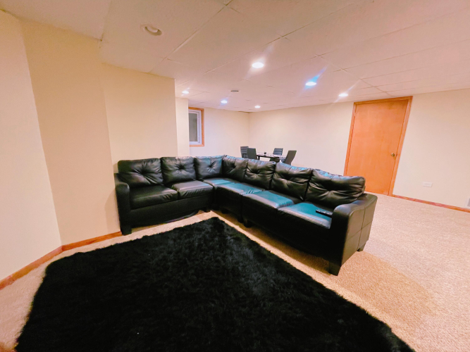 Listing Image 42