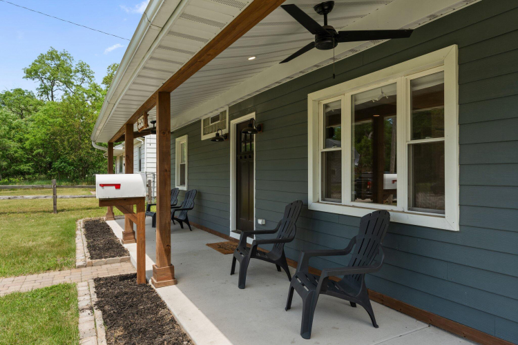 Listing Image 16