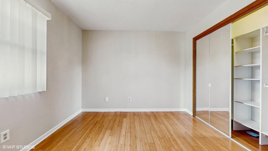 Listing Image 30