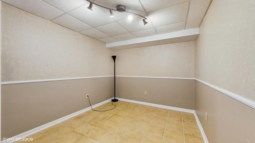 Listing Image 37