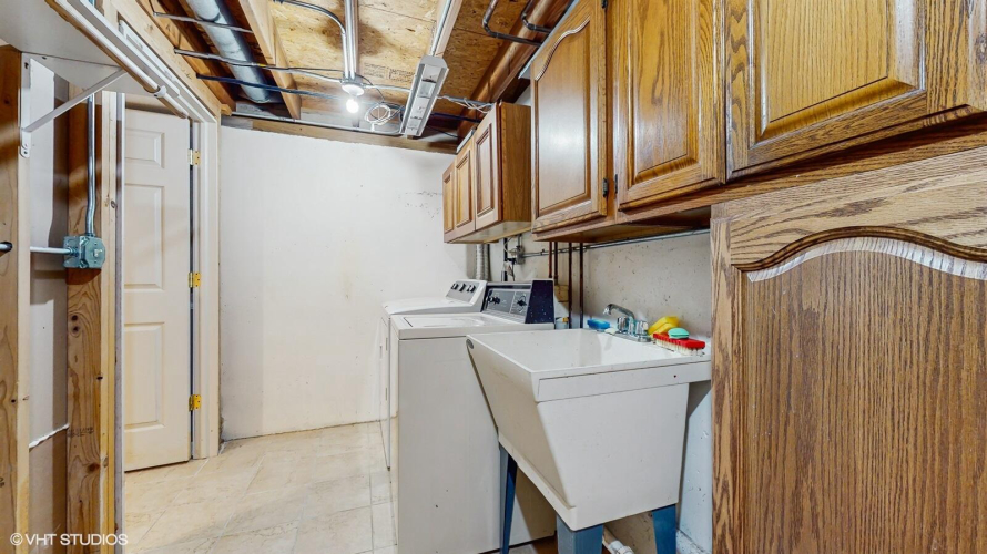Listing Image 42
