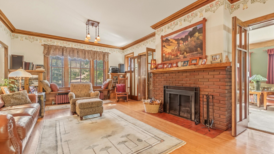 Listing Image 18