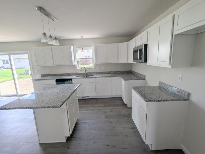 Listing Image 9