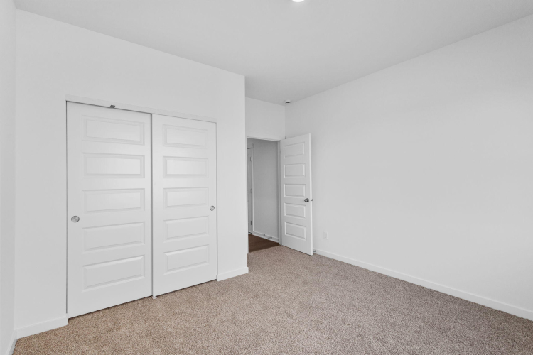 Listing Image 24