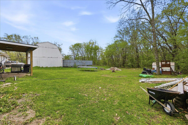 Listing Image 18