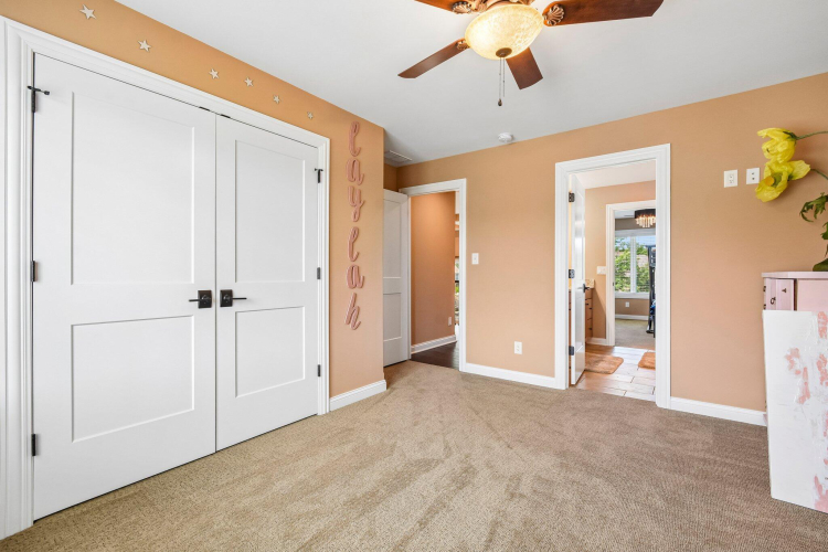 Listing Image 59