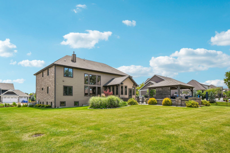 Listing Image 80