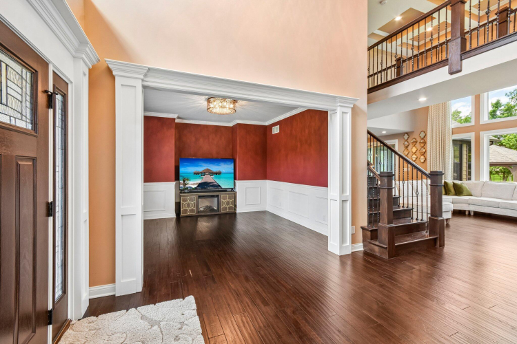Listing Image 9