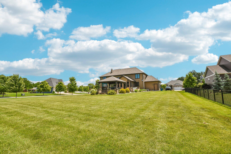 Listing Image 83