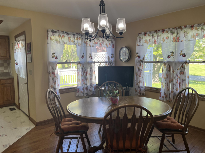Listing Image 14